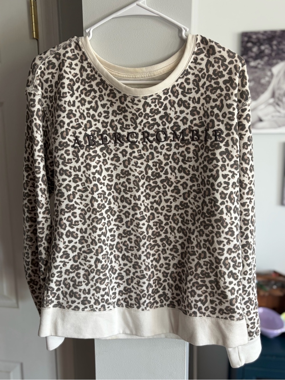 Abercrombie & Fitch Cream Leopard-Print Crewneck Sweatshirt